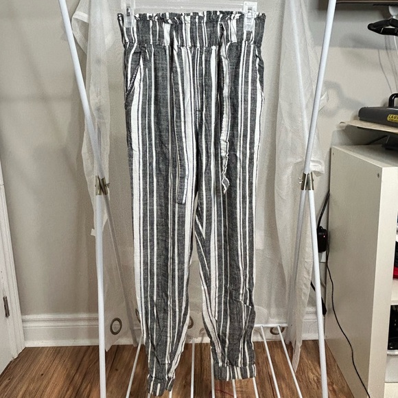 Aeropostale Pants - Picture 1 of 3